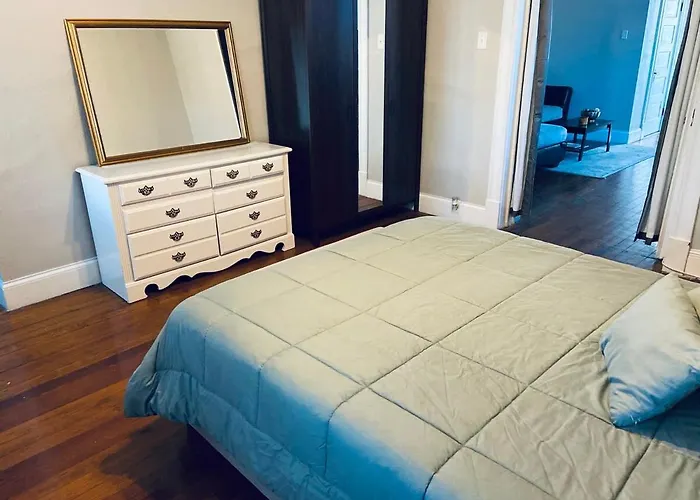 Entire Private Stl Apartment - 51A